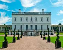 The Queen's House was a former royal residence and is now converted into a museum. It displays marine paintings and portraits. The ground of the Queen